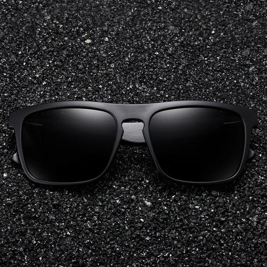 New Arrivals Black Wooden Polarized Sunglasses for Men Bamboo Sunglasses Red UV400 Lenses Fashion Driving Shades Carton S5523