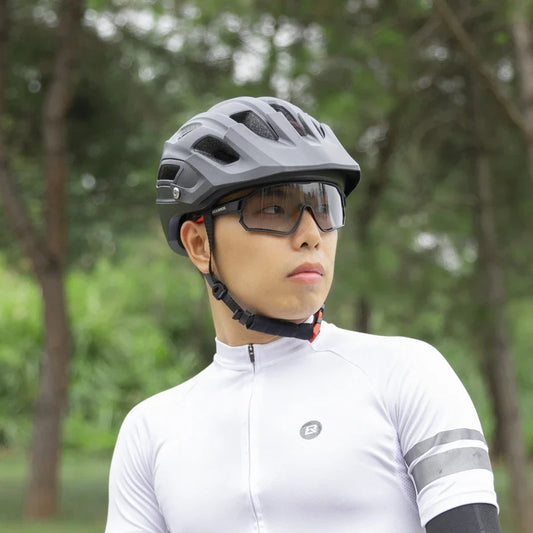 Cycling Glasses Photochromic MTB Road Bike Glasses UV400 Protection Sunglasses Ultra-light Sport Safe Eyewear Equipment