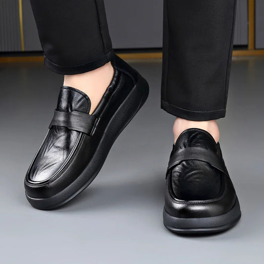 Spring Summer New Genuine Leather Shoes Men Solid Color Fashion Loafers Male Soft Sole Anti-slip Height-increasing Loafers Man