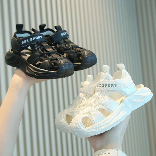 Kids Summer Breathable Mesh Sandals Boys Girls Closed Toe Sport Shoes With Magic Strap In Black And White For Toddlers Outdoor