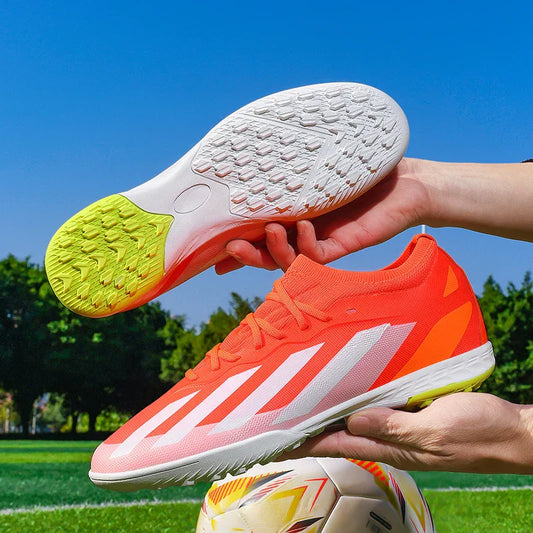 New Football Field Boots Ultralight Men Soccer Shoes Society Comfortable FG Boy Studded Sneaker Original Football Boots Sports
