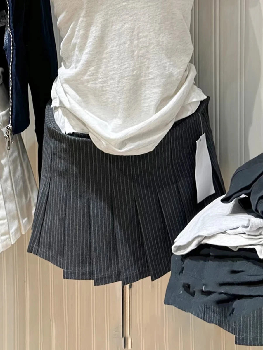 New Gray Pleated Mini Skirt Summer Sexy Low Waist Buttons A-line Short Faldas Women Preppy Style Sweet Cotton Skirts Y2l Clothes