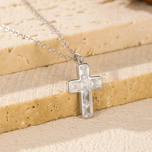 925 Sterling Silver Sweet Cool Cross Link Chain Necklace Emerald Cut CZ Pendant Necklace For Women Fine Jewelry Gift
