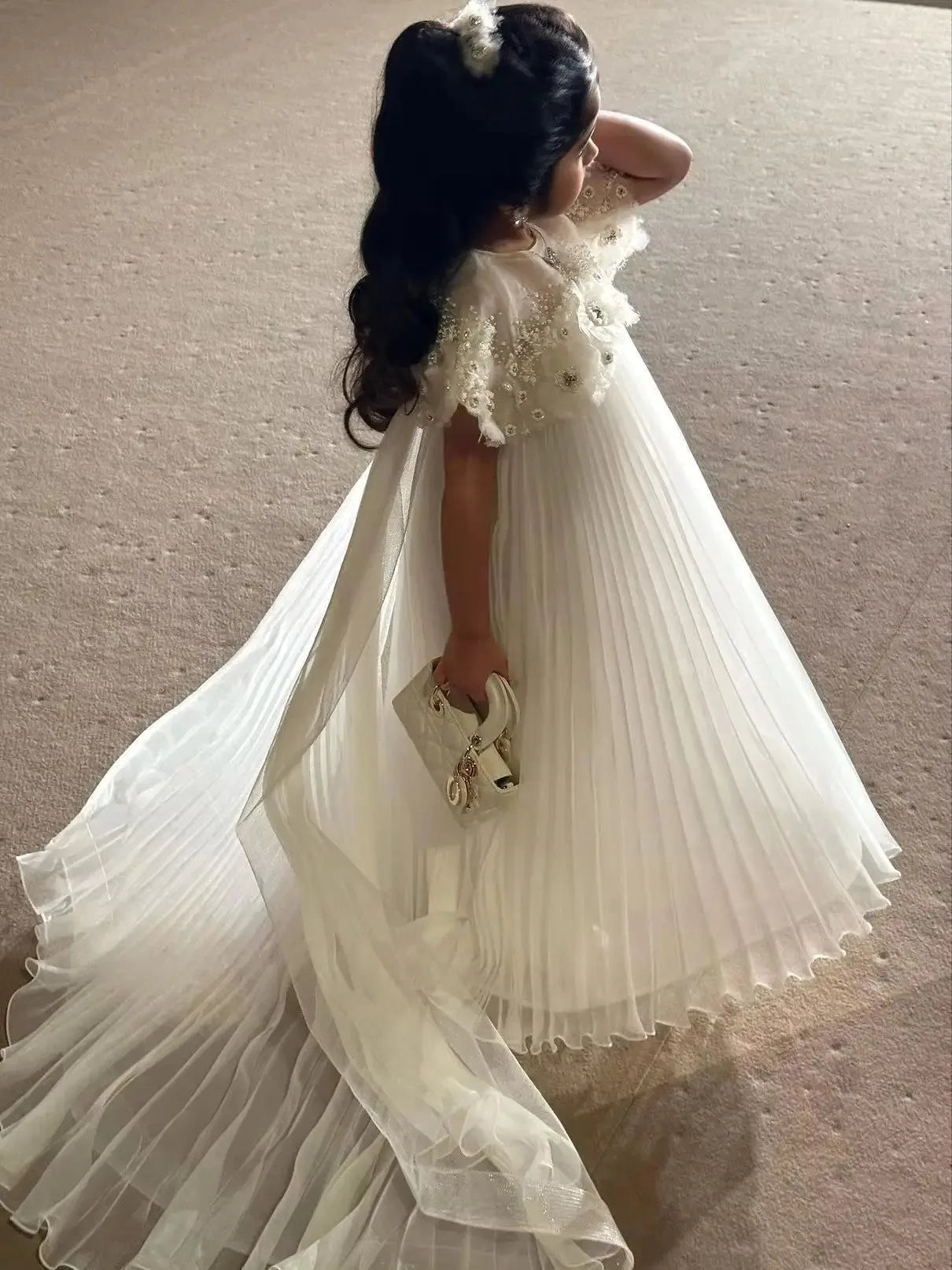 White Flower Girl Dresses for Wedding Floral Appliques Floor Length Princess Birthday Party First Communion Gowns Customized