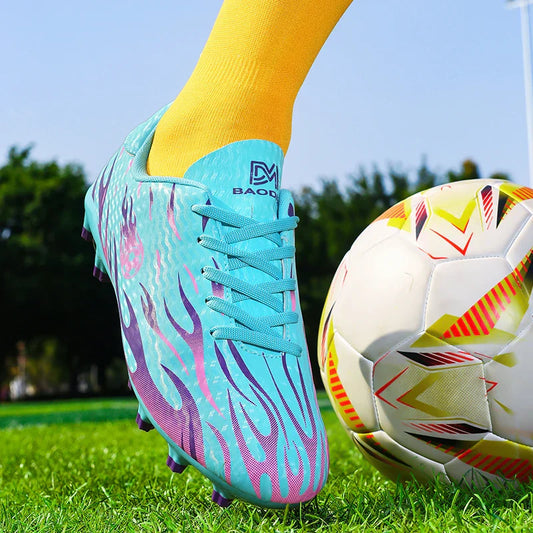 New Man Soccer Shoes Professional Football Boots Sneakers Comfortable Outdoor Match Match Boys Non-Slip Sports Shoes Unisex
