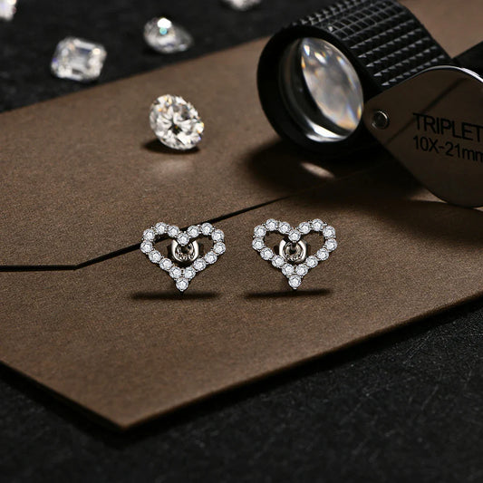 Boucles d'oreilles en argent S925 avec cœur creux et moissanite pour femme, breloque d'amour, bijoux d'anniversaire élégants, cadeaux d'anniversaire certifiés
