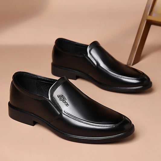 New Designer Soft Leather Shoes for Men Solid Color Fashion Business Casual Shoes Male Spring Autumn New Dress Shoe Man