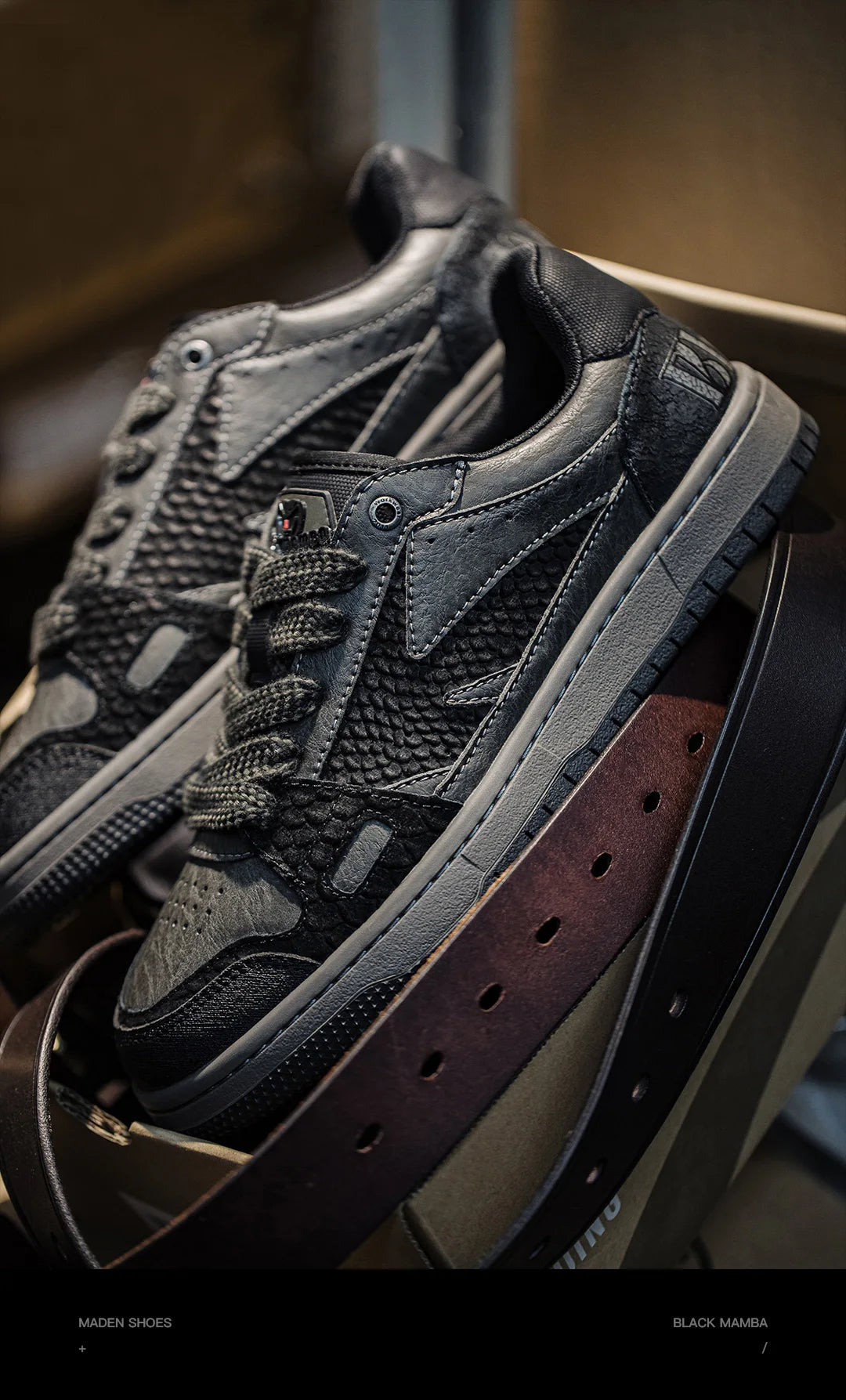 Casual Snake Year Black Mamba Men's Sneakers Low-Top Flat Sole Versatile Black Shoes for Spring Autumn Skateboarding Shoes