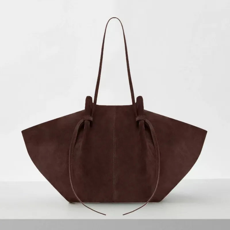 2026 New Large Capacity Trapeze Women Shoulder Bags Designer Metal Lock Handbags High-Quality Pu Leather Big Tote Commute Bag