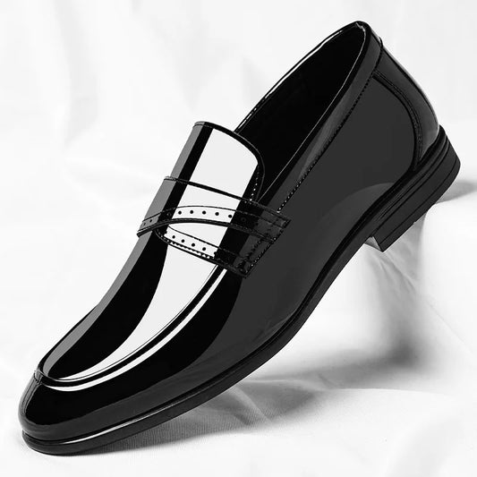 Spring Autumn New Patent Leather Shoes for Men Solid Color Fashion Wedding Shoes Male Low Top Casual Loafers Man