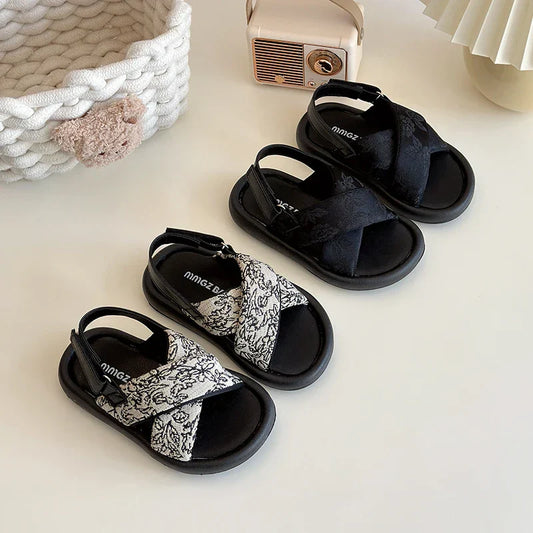 Girls Summer Beach Shoes Ethnic Style Kids Casual Sandals Soft Sole Fashion Children Retro Princess Shoes 2025 Summer New