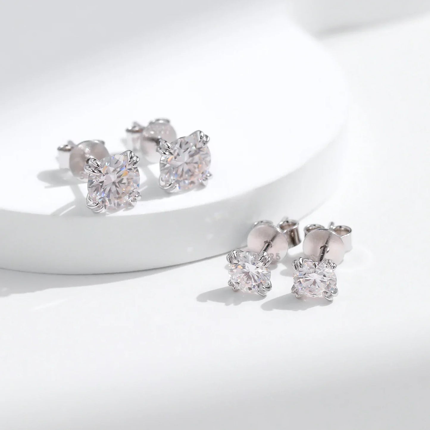 D Color 1CT Moissanite Stud Earrings 925 Sterling Silver Brilliant Round Cut Lab Created Diamond Jewelry For Women