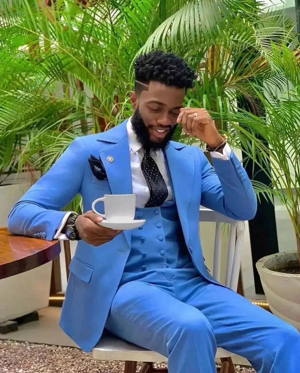 Groom Slim Fit Tuxedos Blue Men Wedding suits Wide Notch Lapel Blazer Formal One Button Men's Suits (Jacket+Vest+Pants)