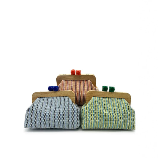 Colorful Striped PP Straw Clucth Bag for Women Wooden Clip Shell Shoulder Crossbody Bags Casual Weave Summer Beach Bag 2026