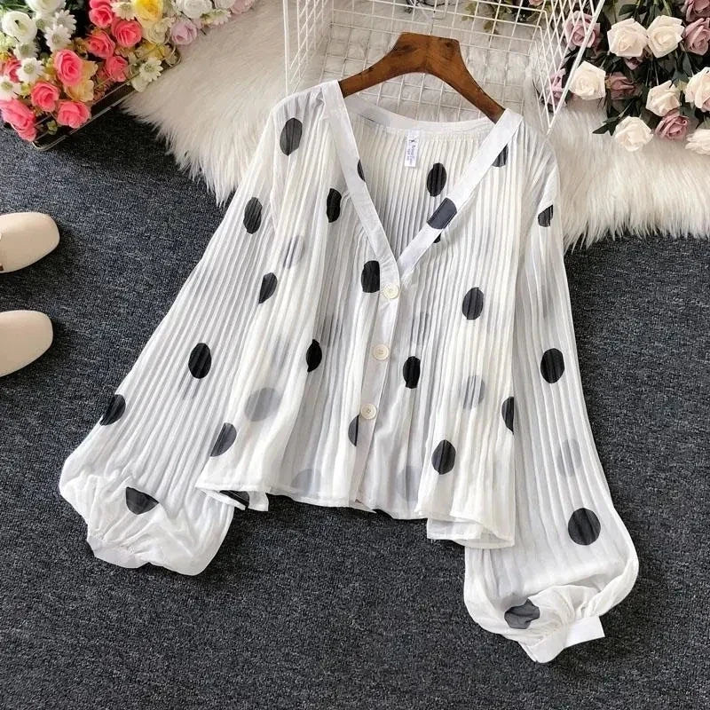 Casual V-Neck Chiffon Single Breasted Lantern Sleeve Folds Women's Blouse Shirt Female Clothing Tops 2024 Fashion