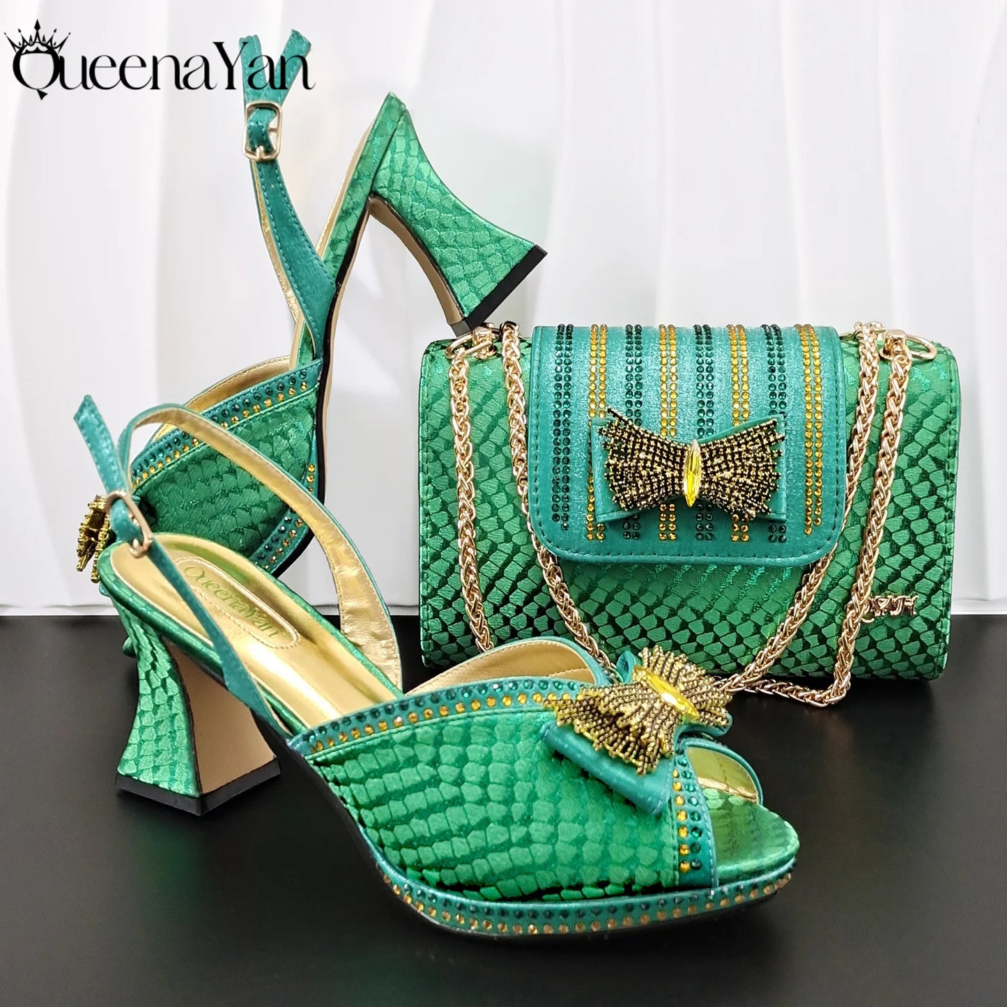 Hot Selling Sky Blue Color Party Peep Toe High Heels and Handbag Set With Striped and Rhinestone Decoration Design