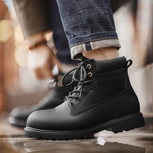 Men's Versatile Black Boots Plush Lining Warmth Shoes Retro Non-Slip Thick Sole Work Boots Outdoor Casual Mid-Calf Boots