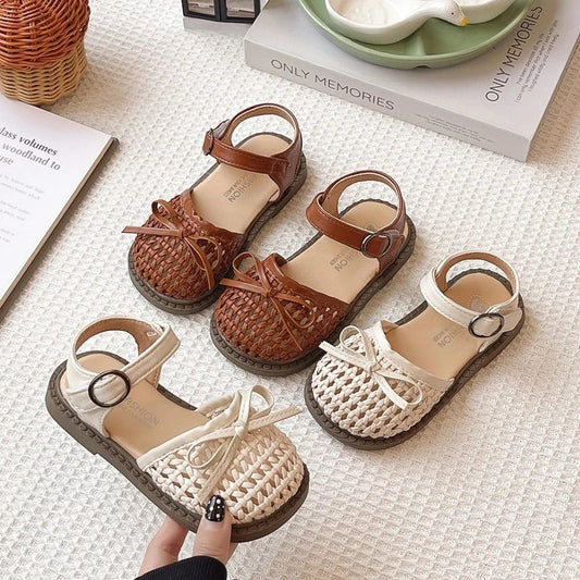 Kids Summer Casual Sandals Sweet Bow Girls Woven Flat Shoes Non-slip Children's Hollow-out Beach Sandals for School Daily Wear