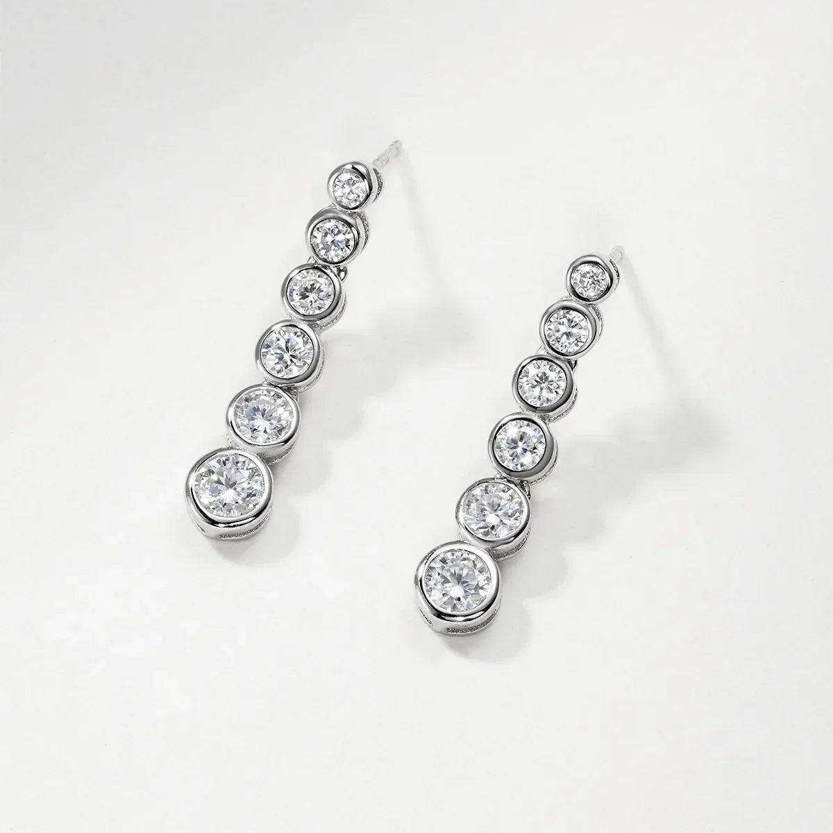 Round Bezel Set Graduated Round Cut Moissanite Stud Earrings Women S925 Silver Lab Diamond Drop Earring Ear Fine Jewelry