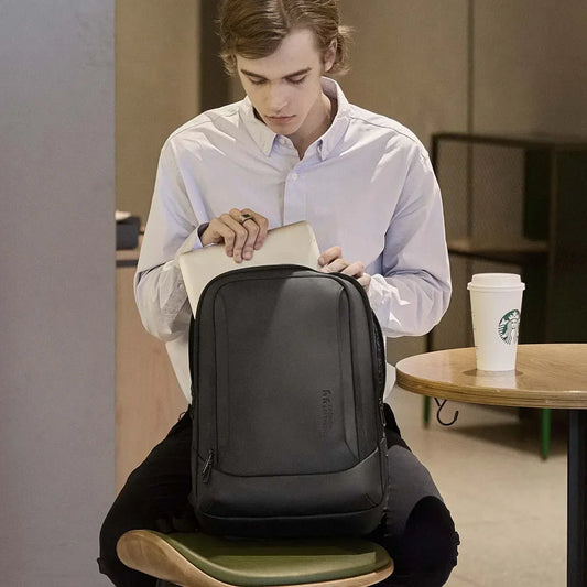 Men's Designer Laptop Bag Waterproof School Bags for College Boys Male Business Sports Travel Backpack Men With USB Charging