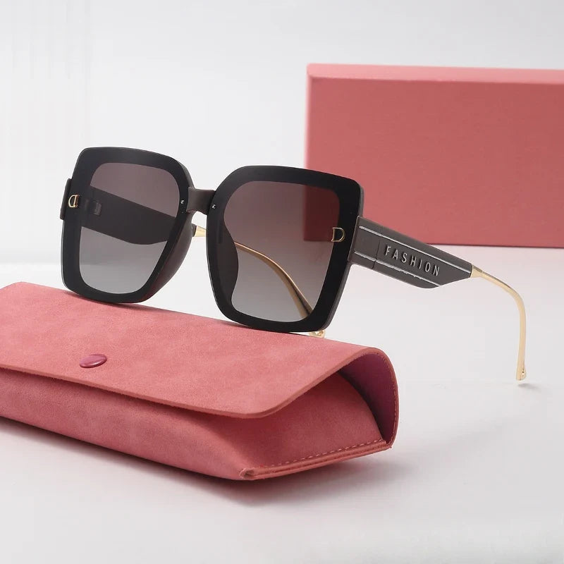 2025 New Polarized Letter Sun Glasses Legs High-end Sunglasses Women's European and American Sunscreen Retro Sunglass Gafas