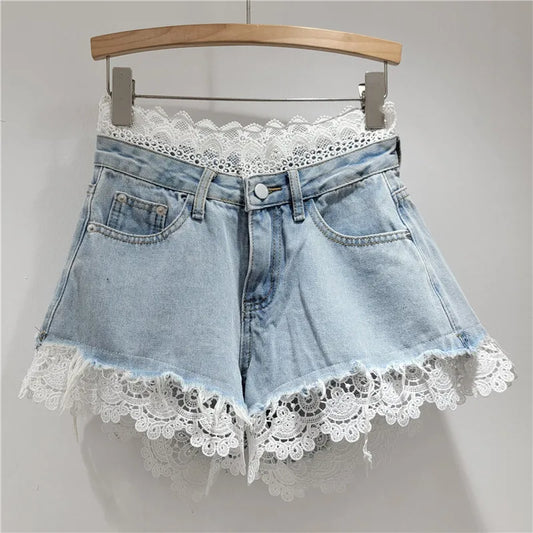 Vintage Women's Spliced Lace Edge Burr Solid Color Denim Shorts Fashion High-waisted Hot Pants Female 2025 Summer 1LS2031