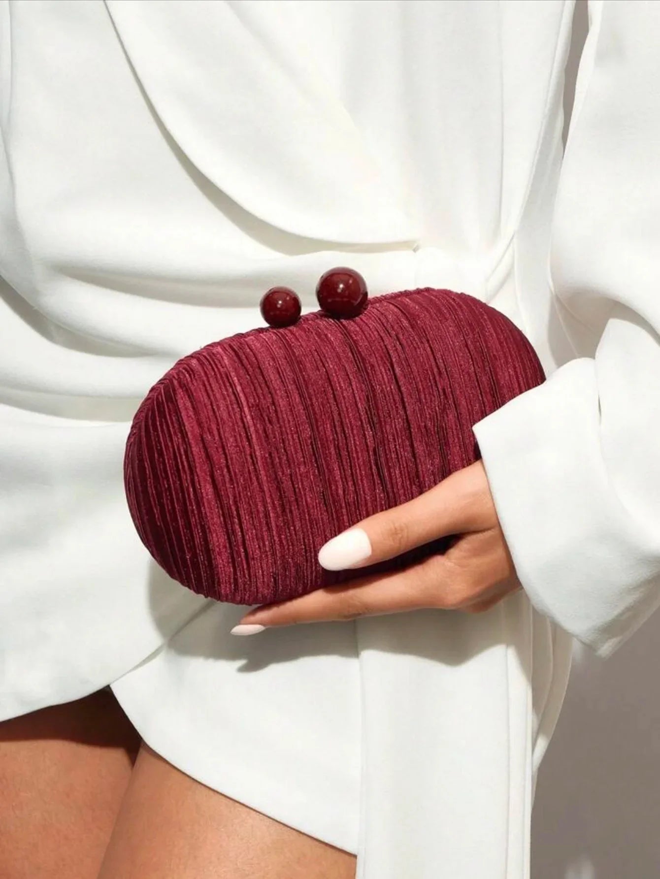 Elegant Satin Pleated Handbag 2025 New Niche Design Bridal Princess Ladies' Evening Bag Ceremony Cloth Round Purses and Clutches