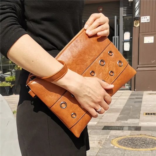 Brand Design Rivets Women Envelope Clutch Bag PU Leather Ladies Crossbody Messenger Bag Female Shoulder Bag Party Clutches Wrist