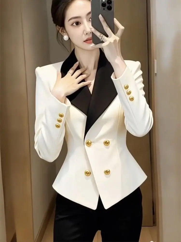 2026 celebrity new professional suit jacket women's high sense black and white contrasting color waist thin short suit