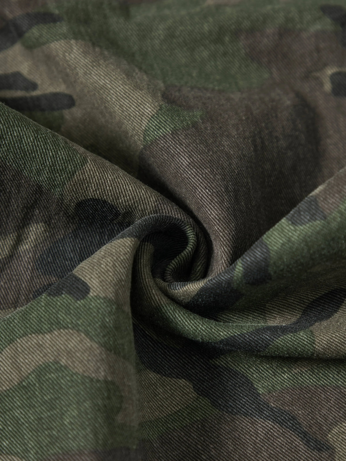 Men's Camouflage Utility Jeans. Multi-Pocket Design. Stylish and Trendy. Loose Fit.