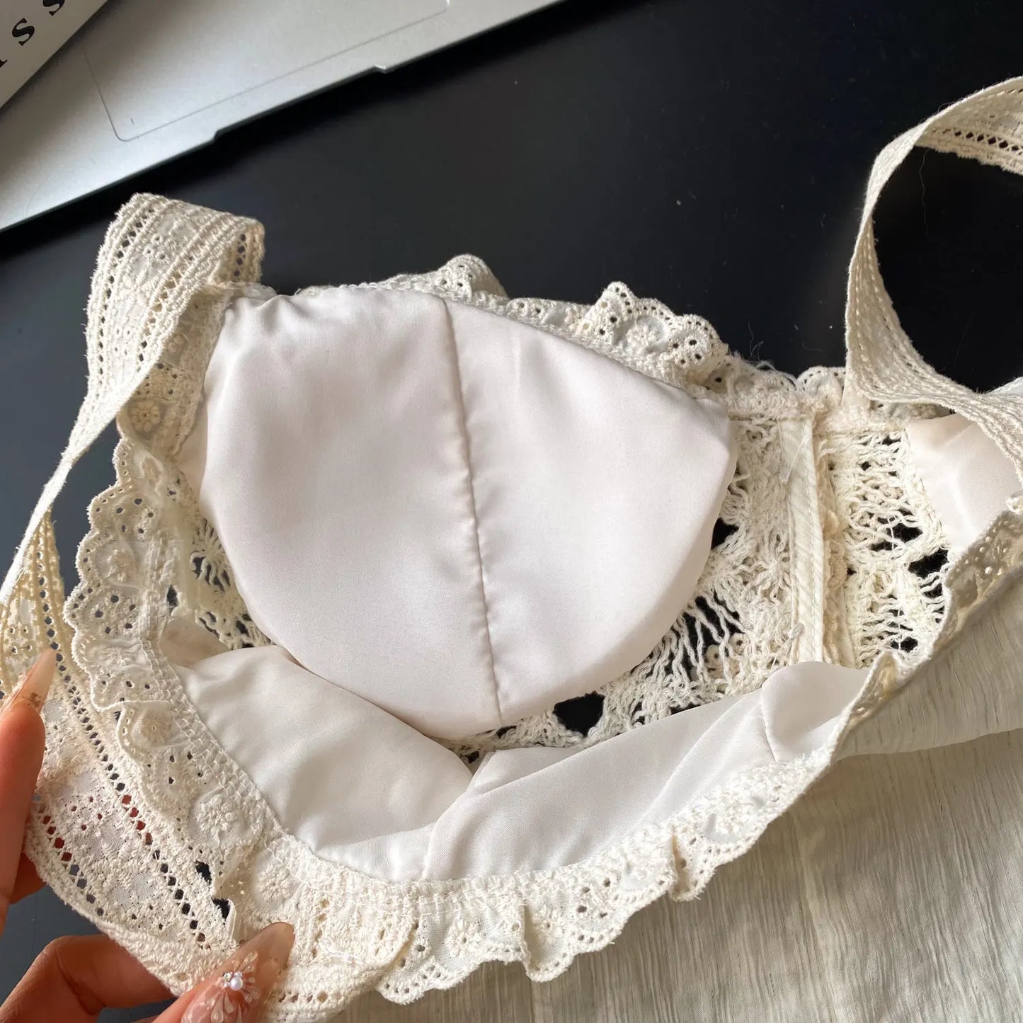 Lace Embroidery Vacation Camisole Summer 2026 Women Ins Sensual Gentle Versatile Top French Hollow Out Casual Tank Top