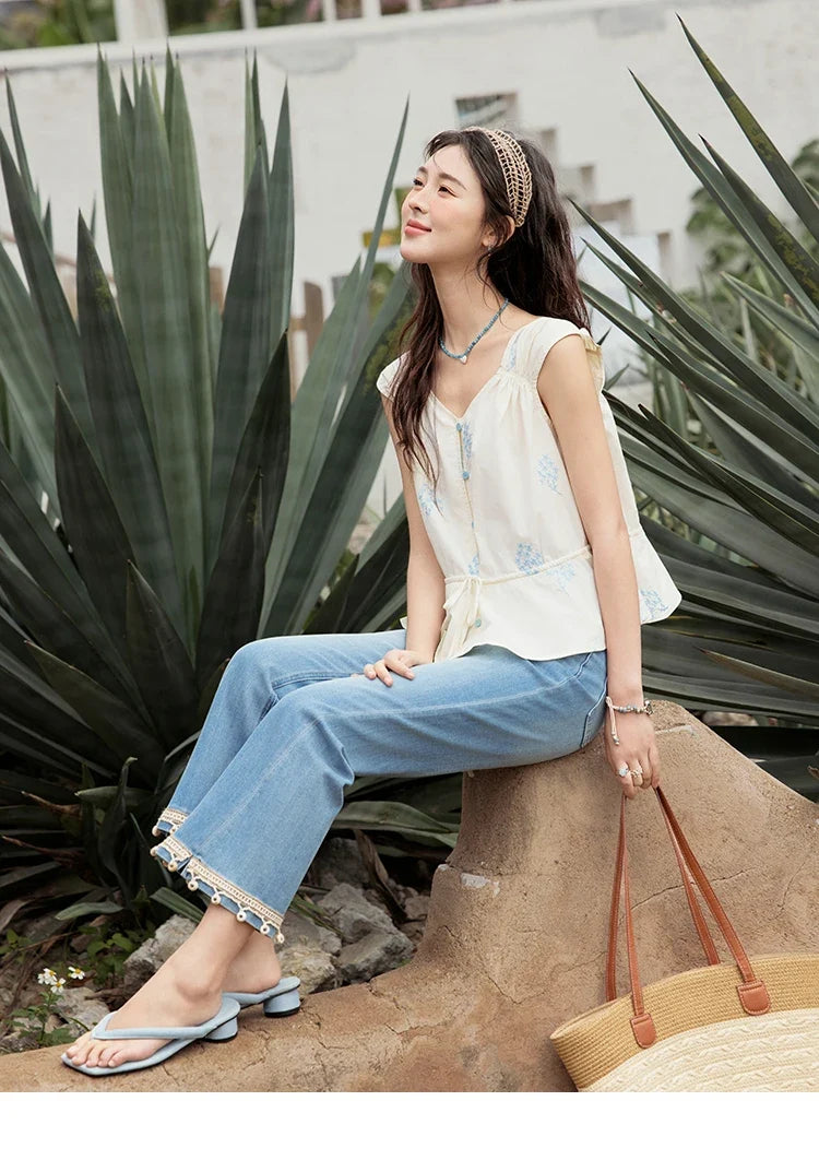 Print French Summer Shirts for Women New 2025 Sleeveless V-neck Blue Flower Cotton Blouses Female Fashion Tops MXE32X1777