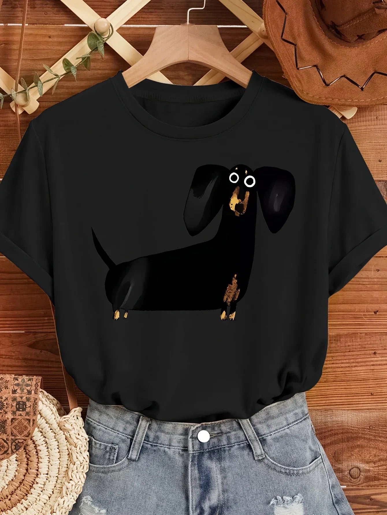 Cute Black Sausage Dog Funny Printed Women's T-shirt Short Sleeve Crew Neck Top for Summer Women's Harajuku Casual Clothing