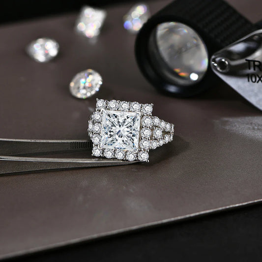 Bague de fiançailles en argent S925 Moissanite pour femme 6 carats Princesse Coupe excellente Bijoux de mariage de luxe avec certificat GTC