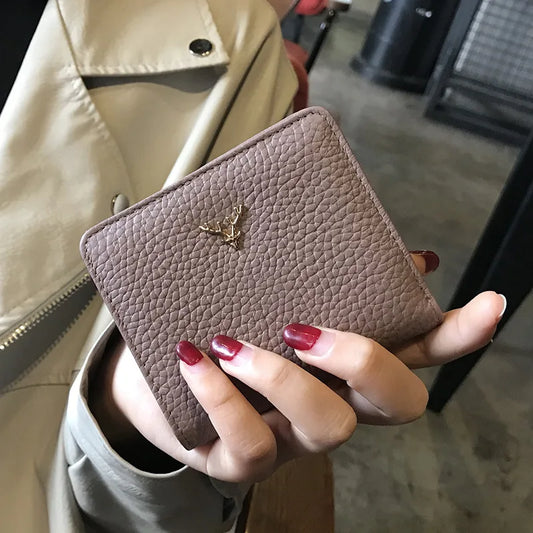 Porte-monnaie court et fin en cuir de vachette pour femme, élégant motif cerf de Noël, porte-cartes en cuir véritable avec bouton, porte-monnaie