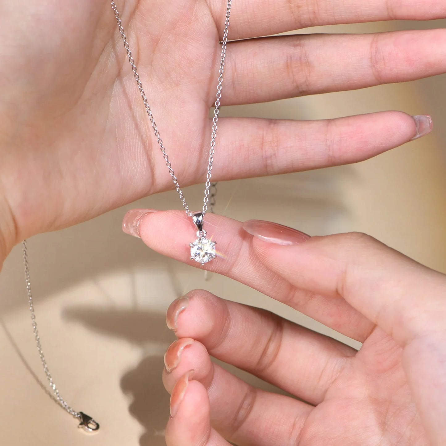 925 Silver Rhodium plating 1 Carat VVS1 Diamond Test Round Shape Moissanite Pendant Necklace Women Classic Gemstone Necklace