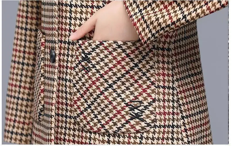 Ladies Casual Short Plaid Blazer