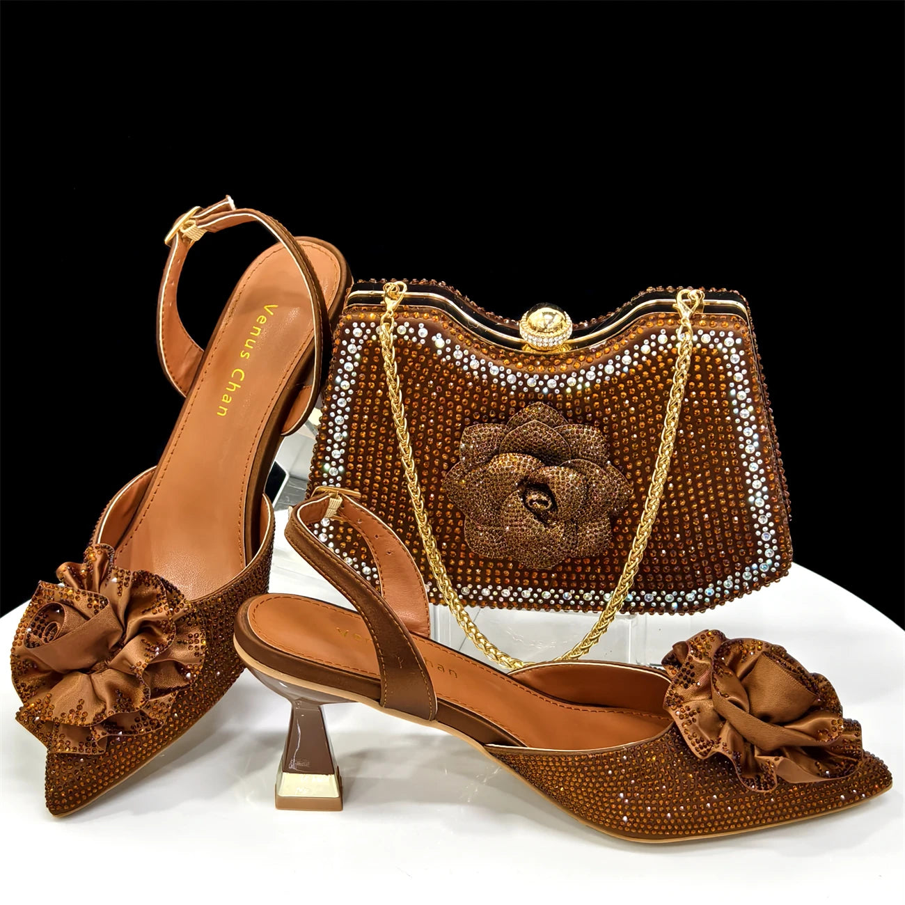 Shiny Fuchsia Color Shoes and Bag Elegant Handbags and Medium Heel Shoes Beautiful Handmade Flowers For Wedding Party