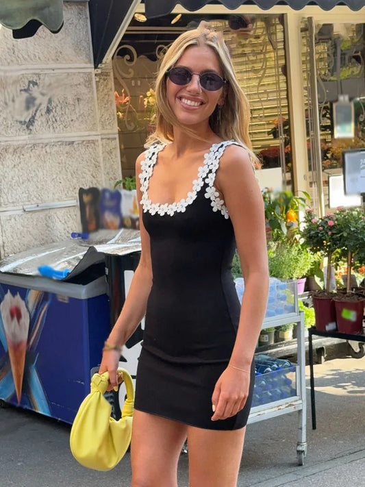 Female Summer Sexy Slim Dress 2 Color Solid Square Collar Sleeveless Backless Flower Decoration Women's Fashion Dresses