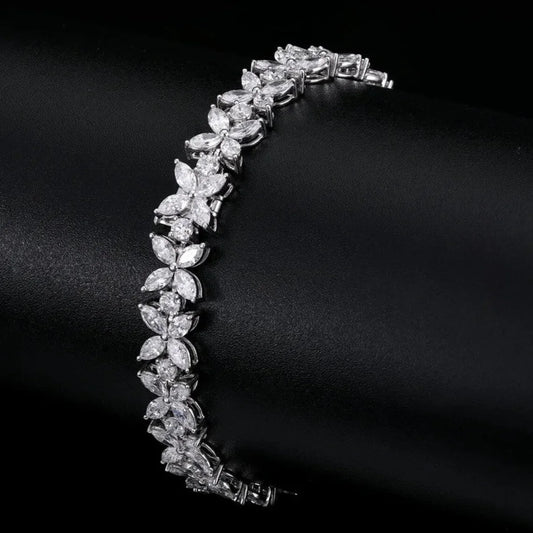 Bracelets de tennis de luxe en moissanite papillon avec certificat / Bracelet en diamant à haute teneur en carbone pour femmes Bijoux 100 % en argent S925