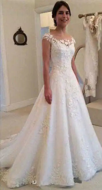 White Elegant Appliqued Wedding Dresses 2023 Sheer Back Cap Sleeves Vintage Lace Bride Gown Vestidos De Novia A-line