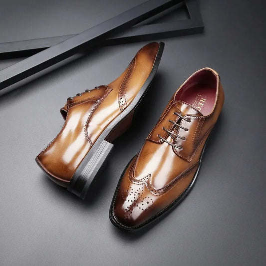 Top Quality Hard Cow Leather Pattern Men Formal Wedding Dress Shoes Pointed Toe Gentleman Men Brogues Oxfords New Spring