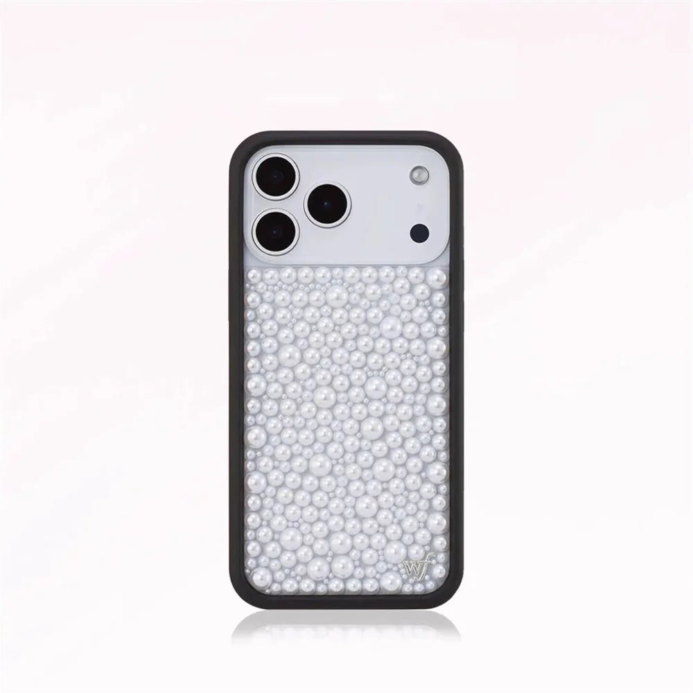 جراب هاتف جديد بتصميم ألماسي من Wildflower مرصع باللؤلؤ لهاتف iPhone 17 Pro Max 16 Plus 17 Air 12 13 14 15 16 غطاء 3D WF بنقاط البولكا الكرتونية