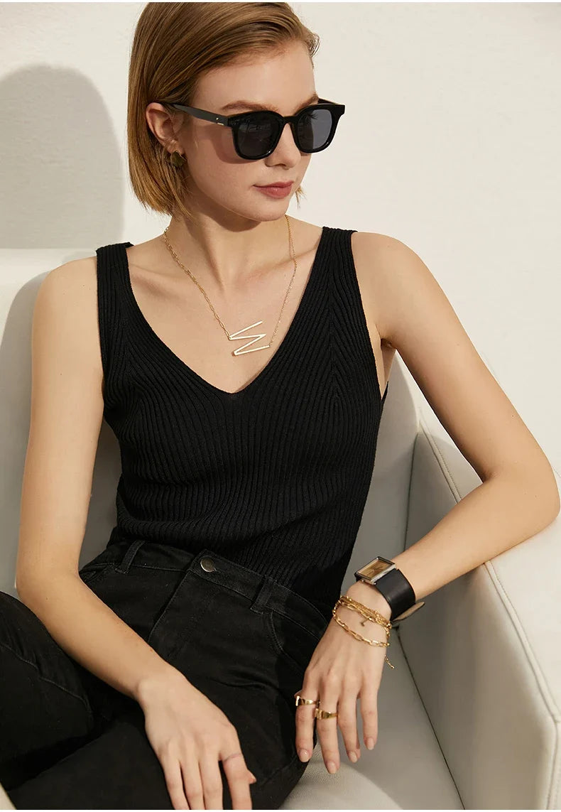 Minimalism Summer New Women's Camisole Tops Office Lady Solid V-neck Sexy Slim Vest Girls Tank Streetwear Tops 12321058