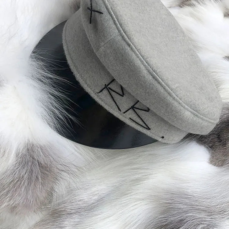 New Winter Women Hats Newsboy Caps Flat letter Militray Caps British Vintage Visor cap
