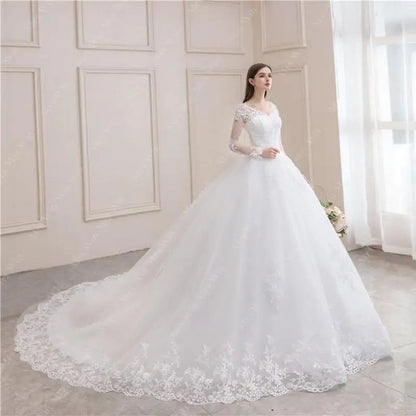 Best Selling 2024 Long Sleeve V Neck Lace Wedding Dress 2026 Vintage Bride Bridal Ball Gown Modest Wedding Dresses  Customized