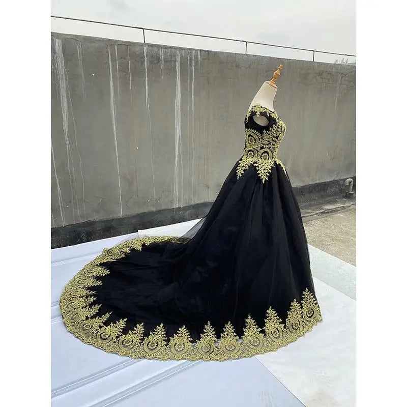 2026 New Ball Gown Lace Tulle Red Wedding Dress With Tail Chinese Pattern Style Cheap China Embroidery Bridal Gown Customized