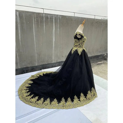2026 New Ball Gown Lace Tulle Red Wedding Dress With Tail Chinese Pattern Style Cheap China Embroidery Bridal Gown Customized