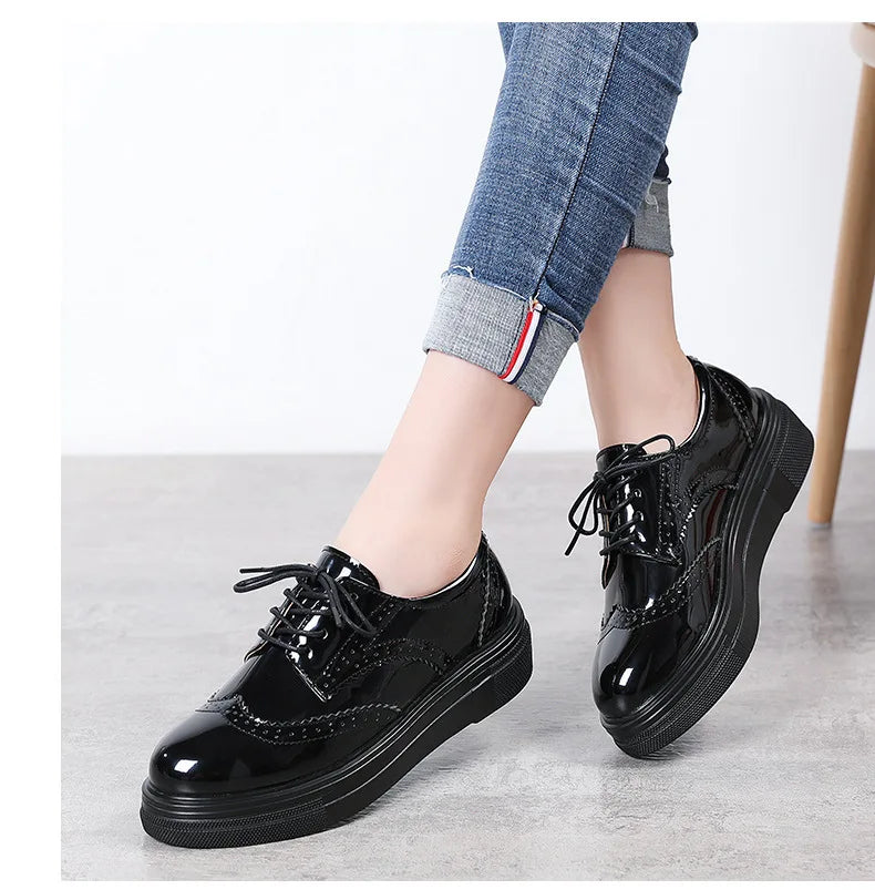 Women's Oxford Flats - Genuine Leather Wingtips Lace-Up Comfort Brogue Derby Patent Platform Casual Shoes for Spring Autumn