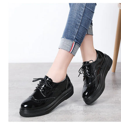 Women's Oxford Flats - Genuine Leather Wingtips Lace-Up Comfort Brogue Derby Patent Platform Casual Shoes for Spring Autumn